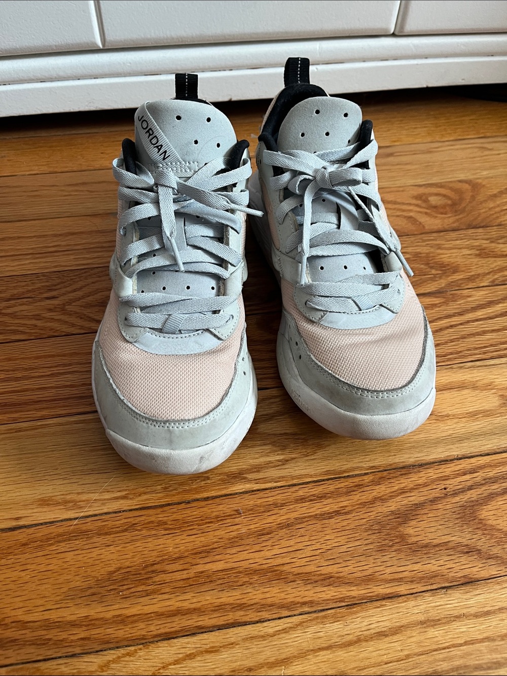 Jordan Low-Top Sneakers in Grey and Blush